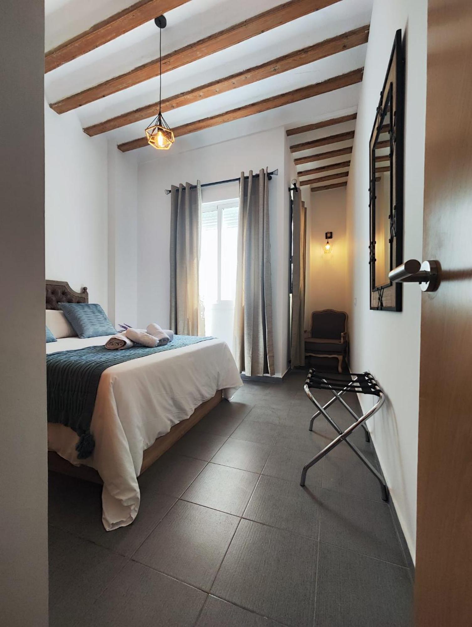 Suite Del Mercado Little Apartments Cadiz Bagian luar foto