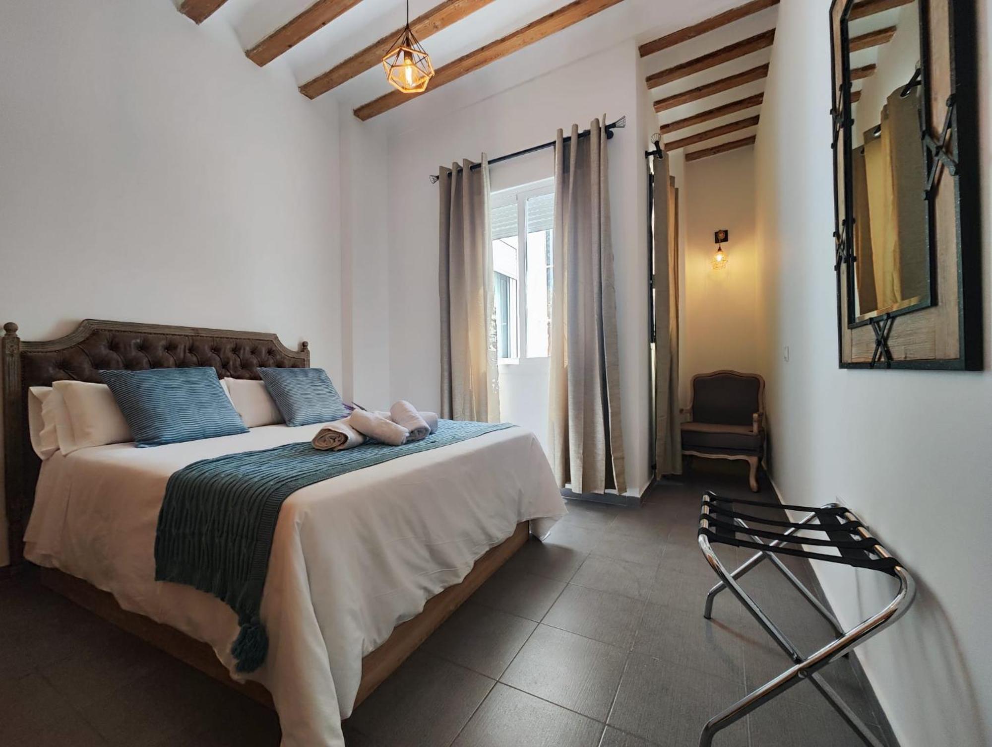 Suite Del Mercado Little Apartments Cadiz Bagian luar foto
